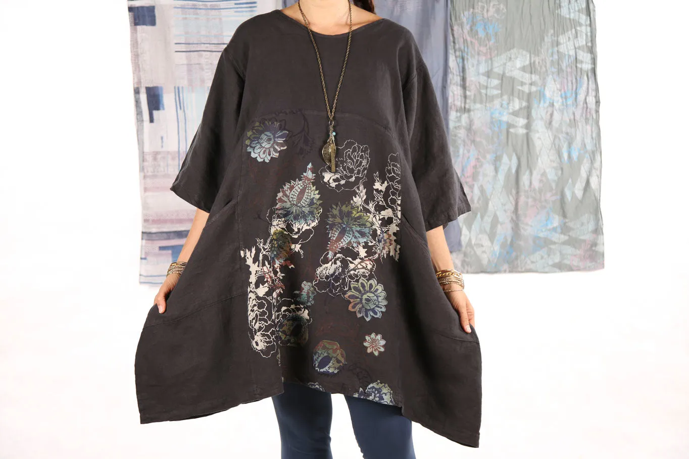 2257-OV Century Tunic-Soft Black-Printed