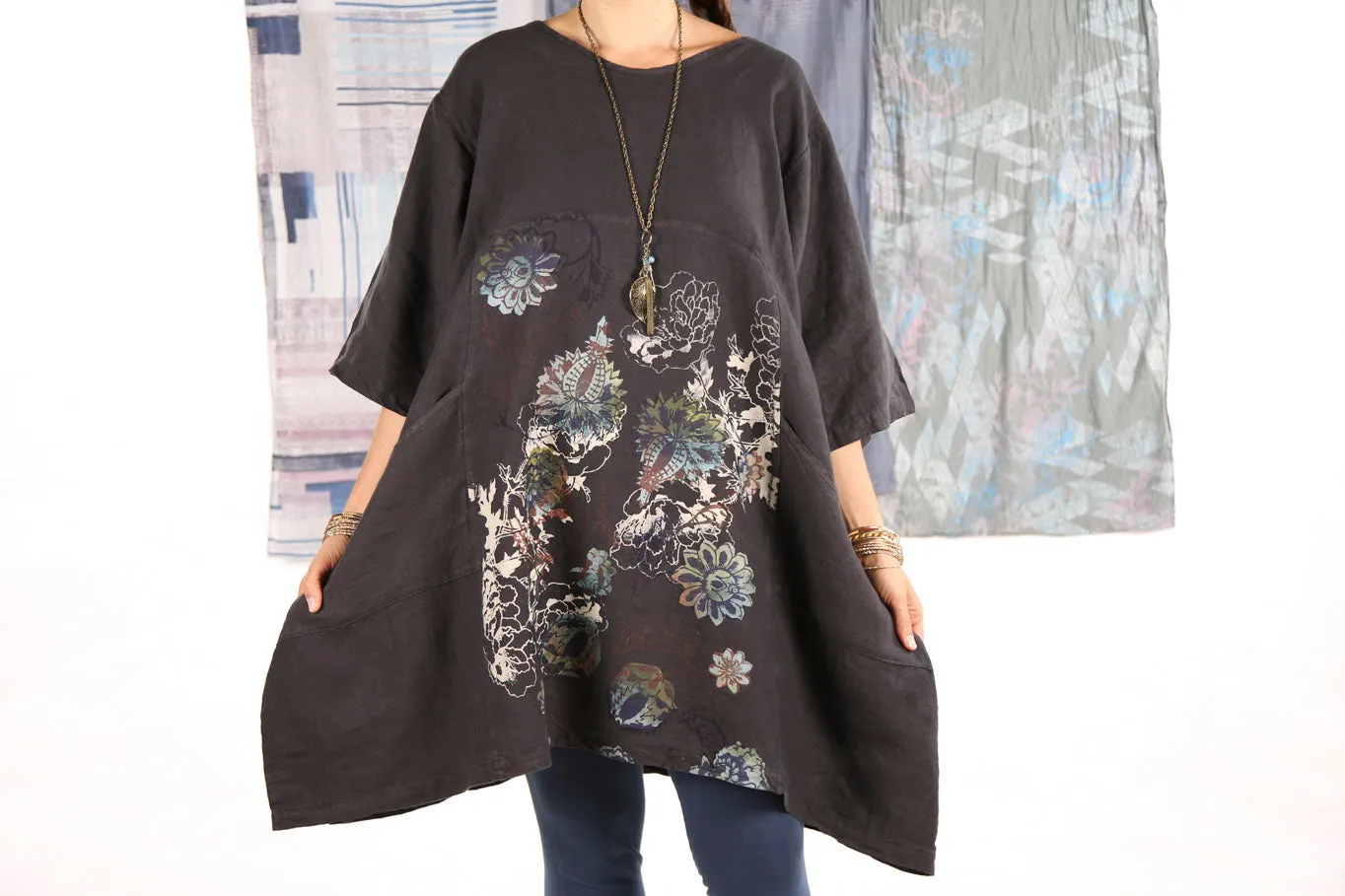 2257-OV Century Tunic-Soft Black-Printed