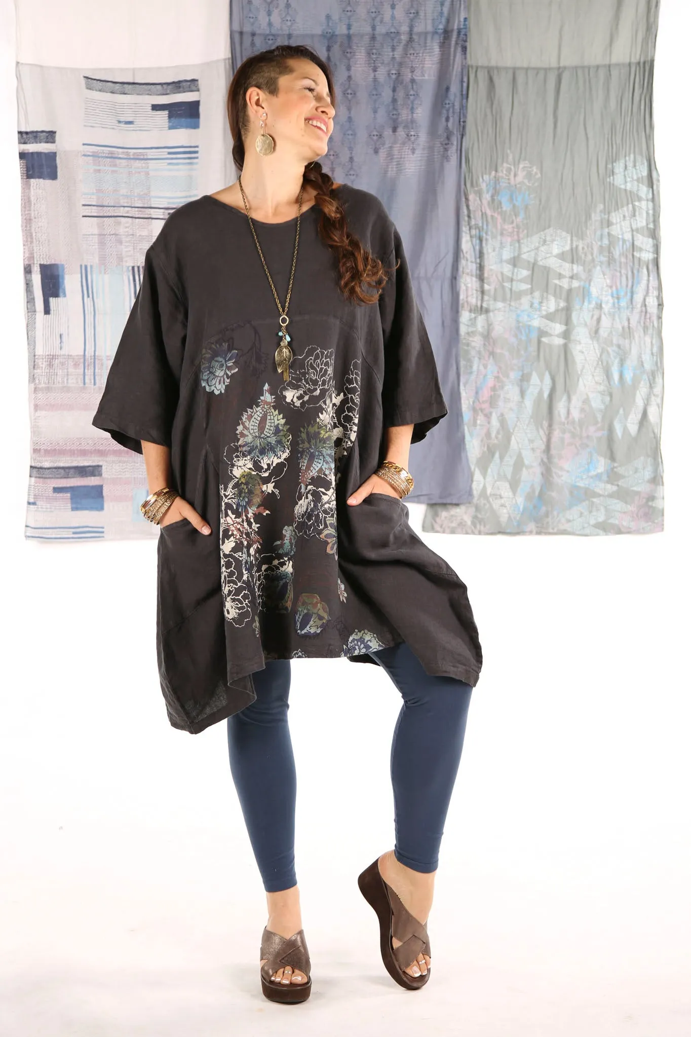 2257-OV Century Tunic-Soft Black-Printed