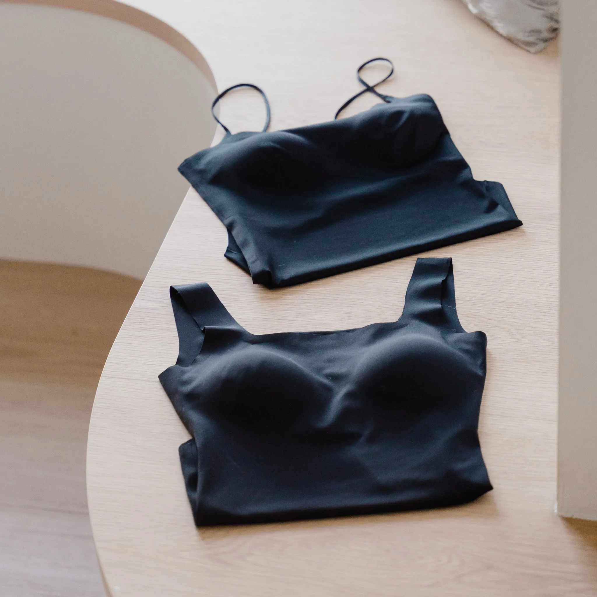 air-ee Bare-Back Seamless Bodysuit (Signature Edition) in Black