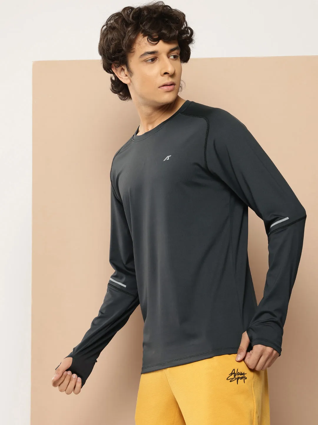 Alcis Men Slim Fit T-shirt
