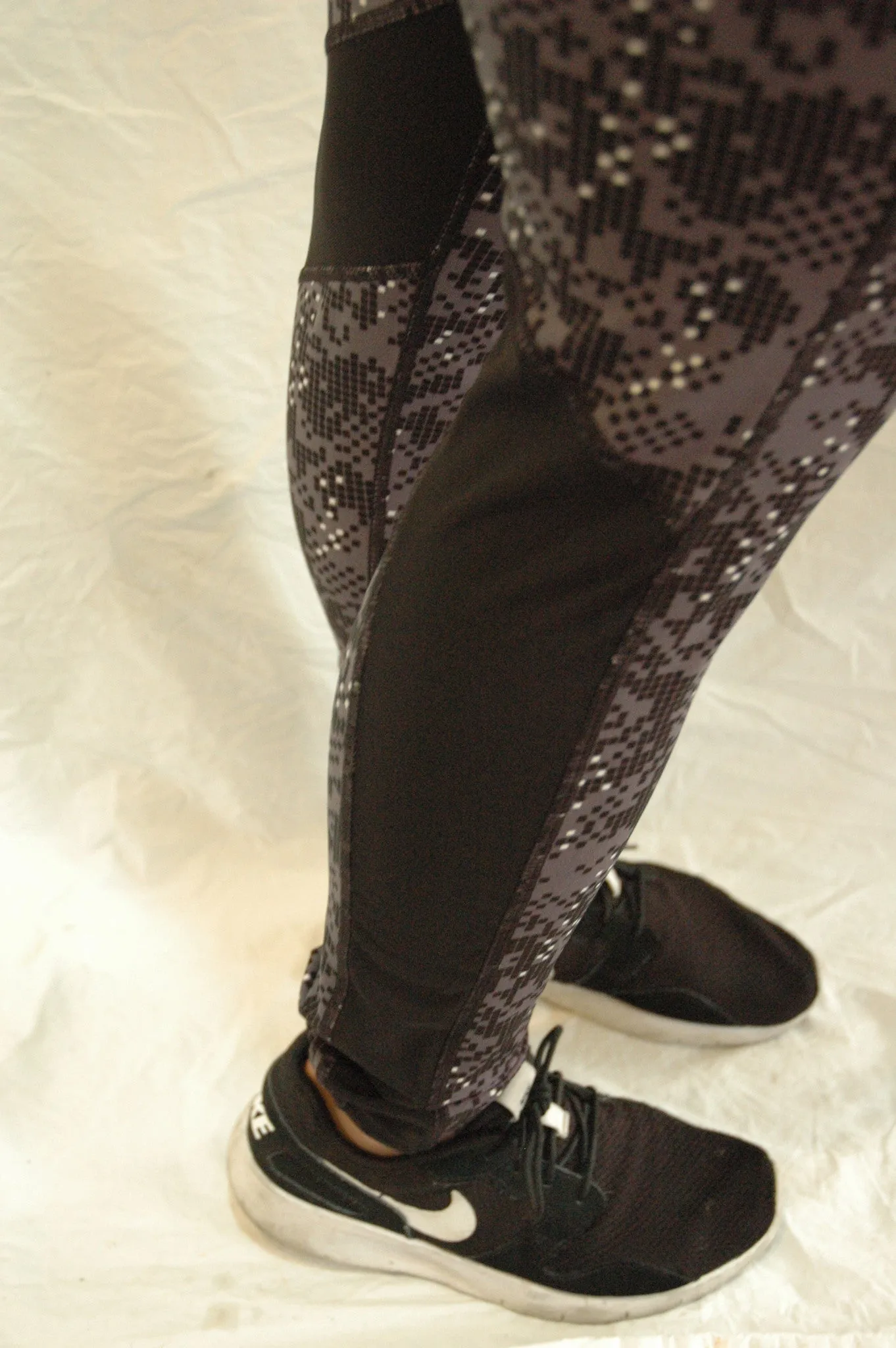 AN ISLANDER PALM DIGI CAMO YOGA PANTS
