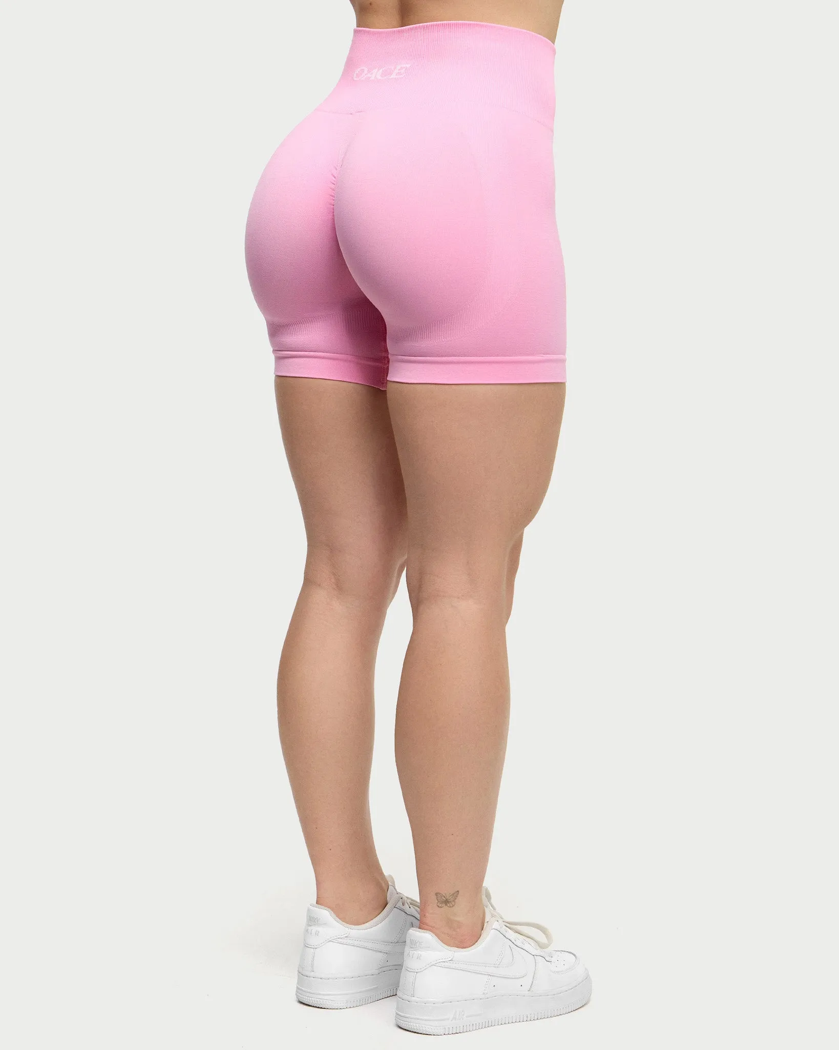 Appearance Contour Seamless Shorts