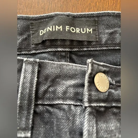 ARITZIA DENIM FORUM 25 Joni Hi-Rise Loose 26L Jean Black Wash Distressed Rips