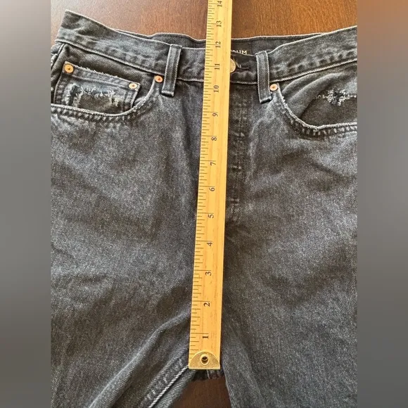 ARITZIA DENIM FORUM 25 Joni Hi-Rise Loose 26L Jean Black Wash Distressed Rips