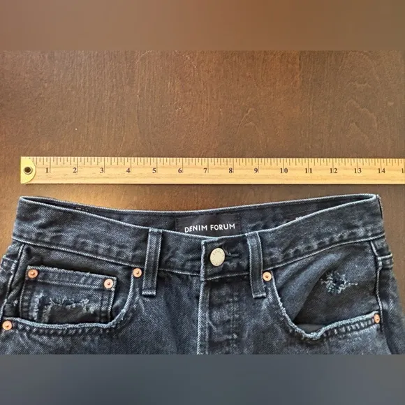 ARITZIA DENIM FORUM 25 Joni Hi-Rise Loose 26L Jean Black Wash Distressed Rips