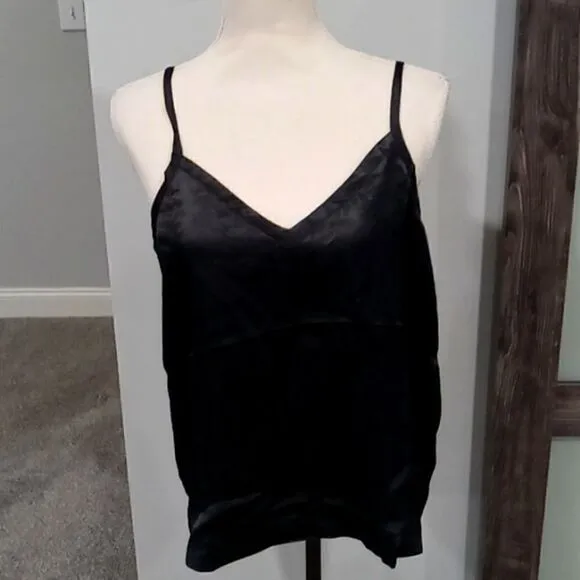 Athleta Calm cool Cami and Pant 2 piece sleep / lounge set size medium. …