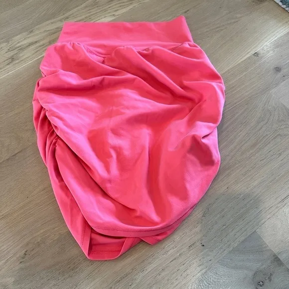 Athleta Transcend Skort coral petal pink size XS