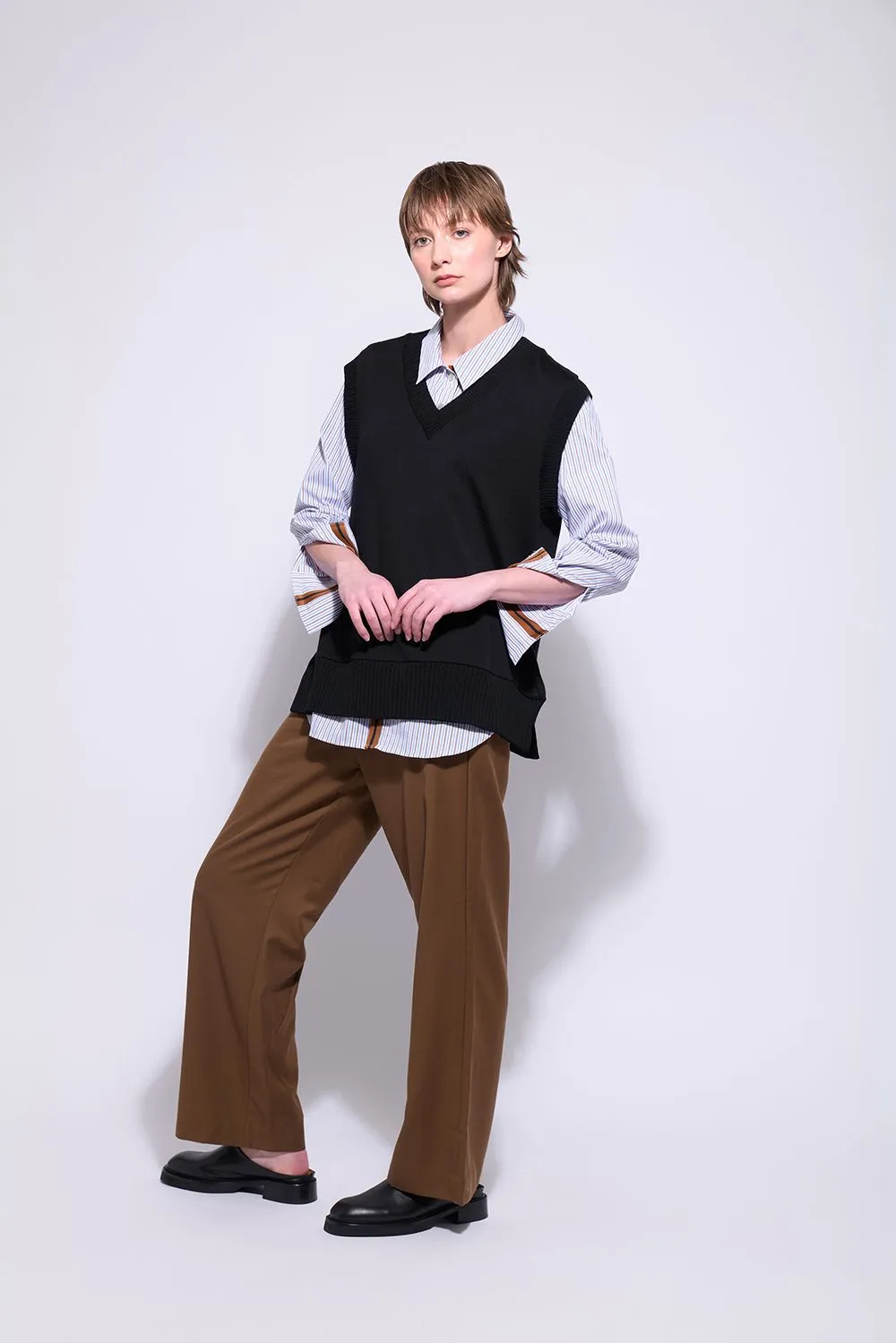 Back Story Vest - Black