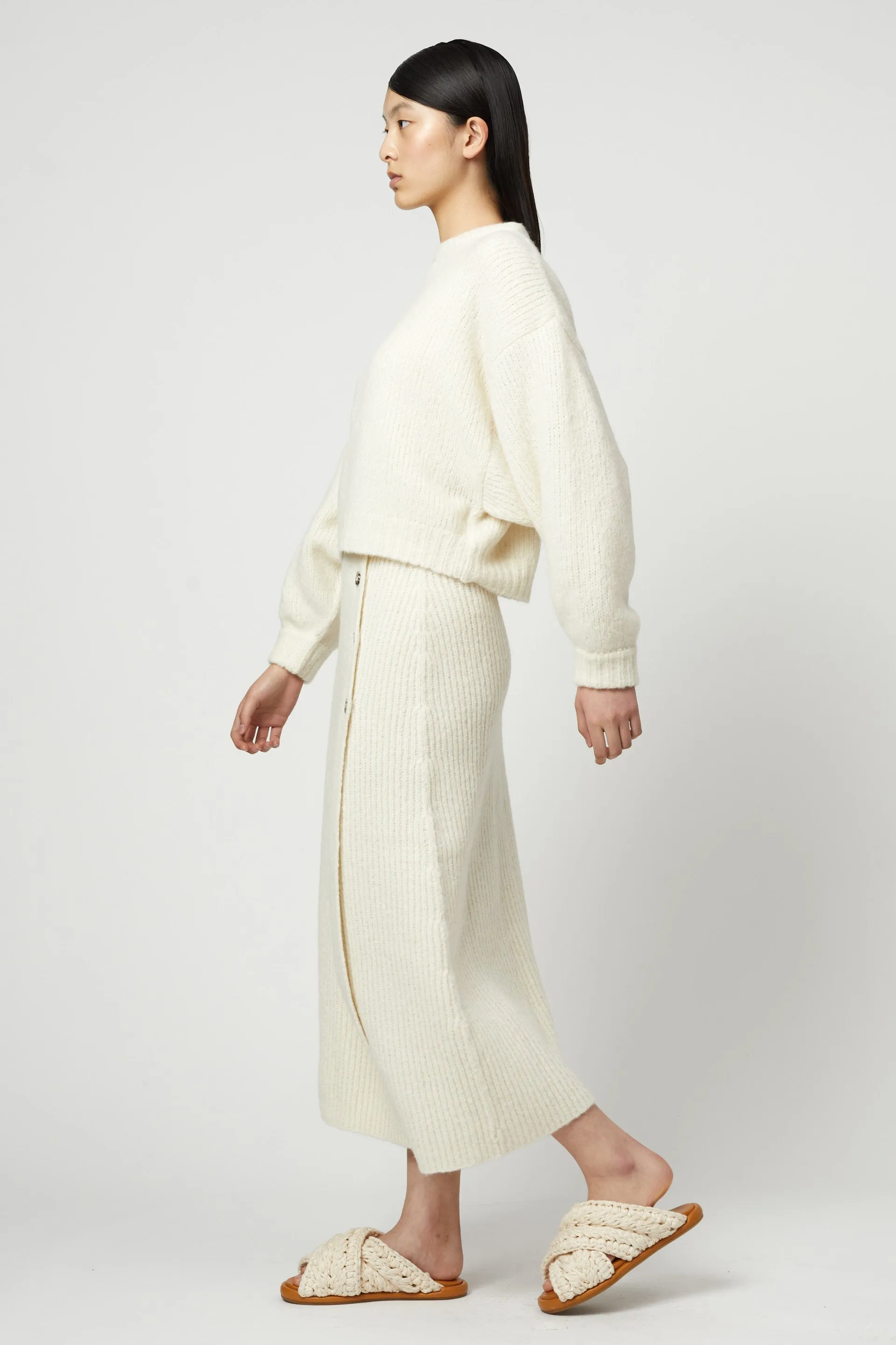 BALLOON SLEEVE SWEATER