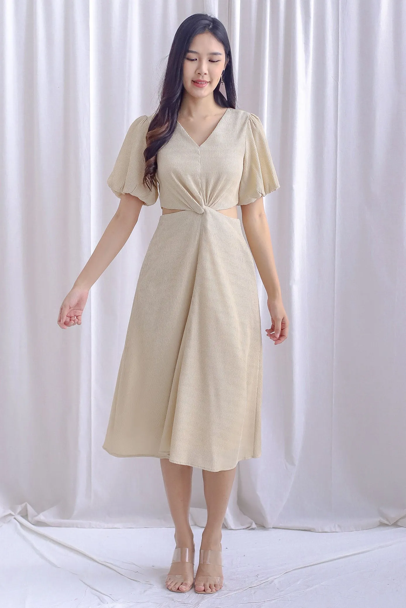 Bea Puffy Sleeve Knot Cut Out Midi Dress In Pale Yellow
