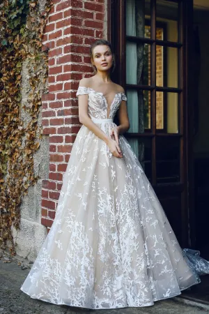 Beautiful A-line Scoop Sweep/Brush Train Sleeveless Long Tulle Bridal Gown Wedding Dresses with Appliques OHD169