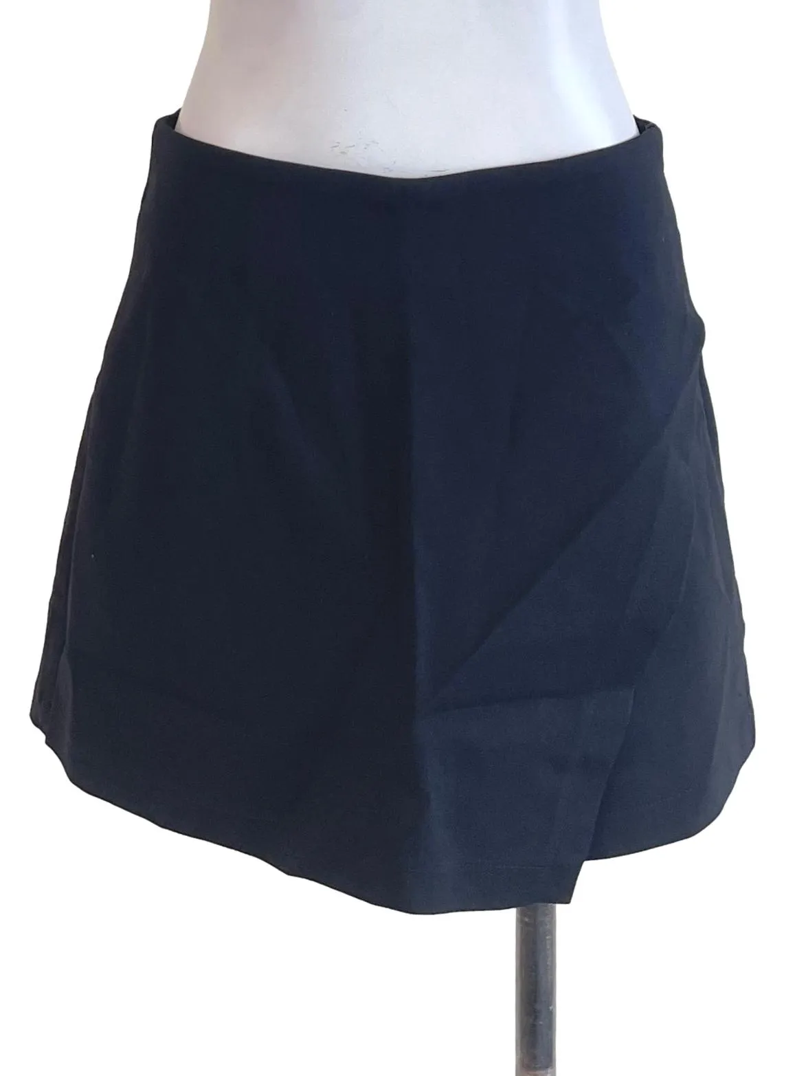 Black Seamless Skorts