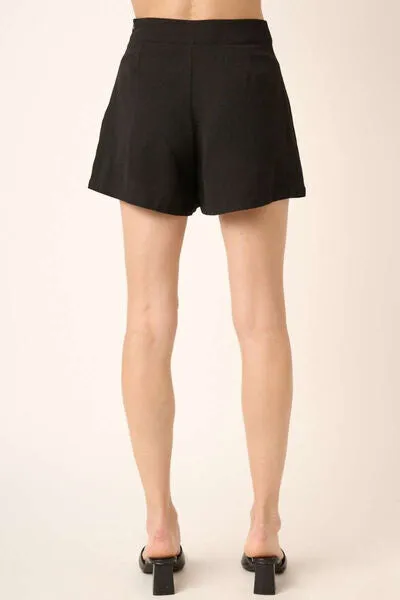 Black Side Invisible Zipper Pleated Shorts