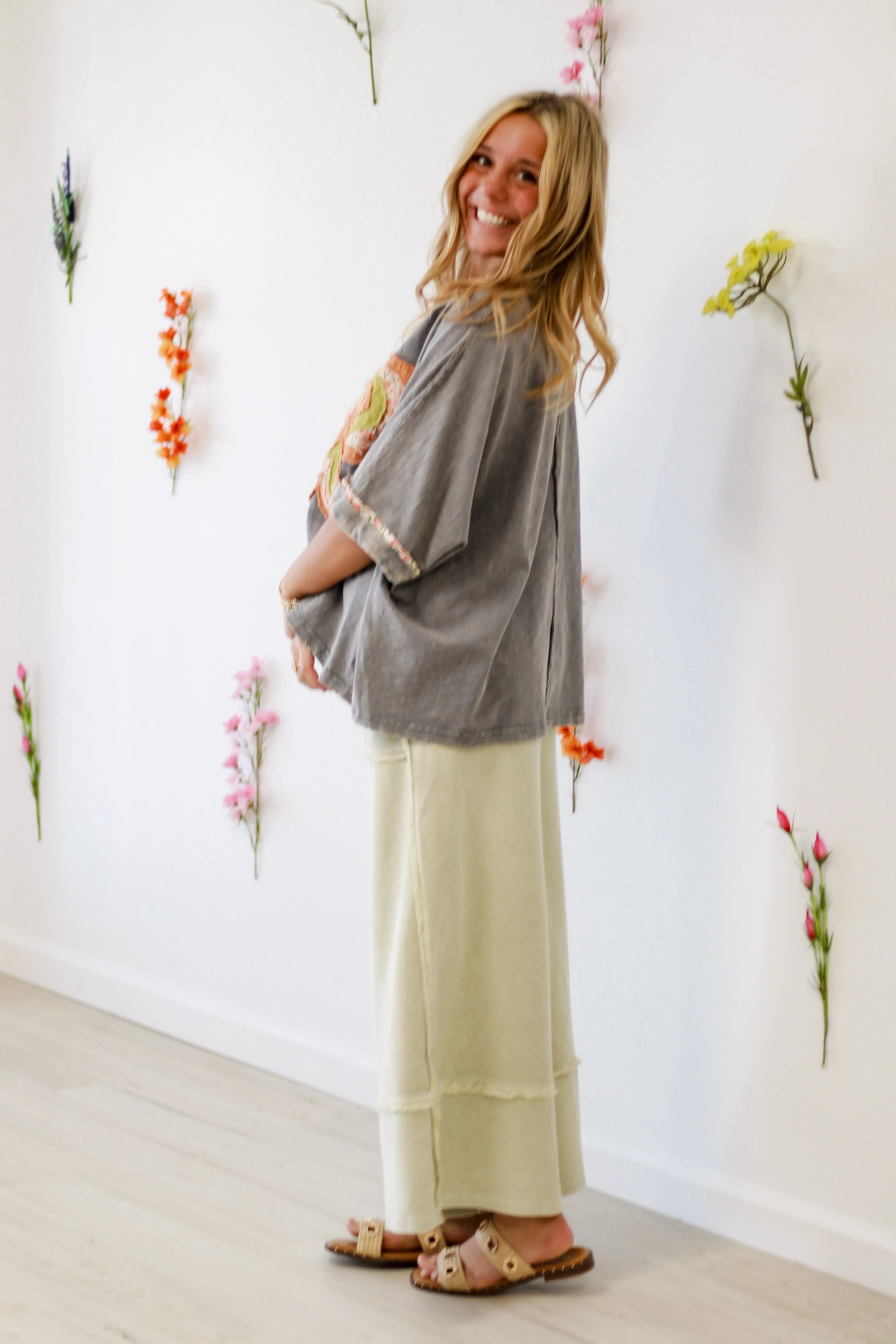 Blooming Personality Top in Slate