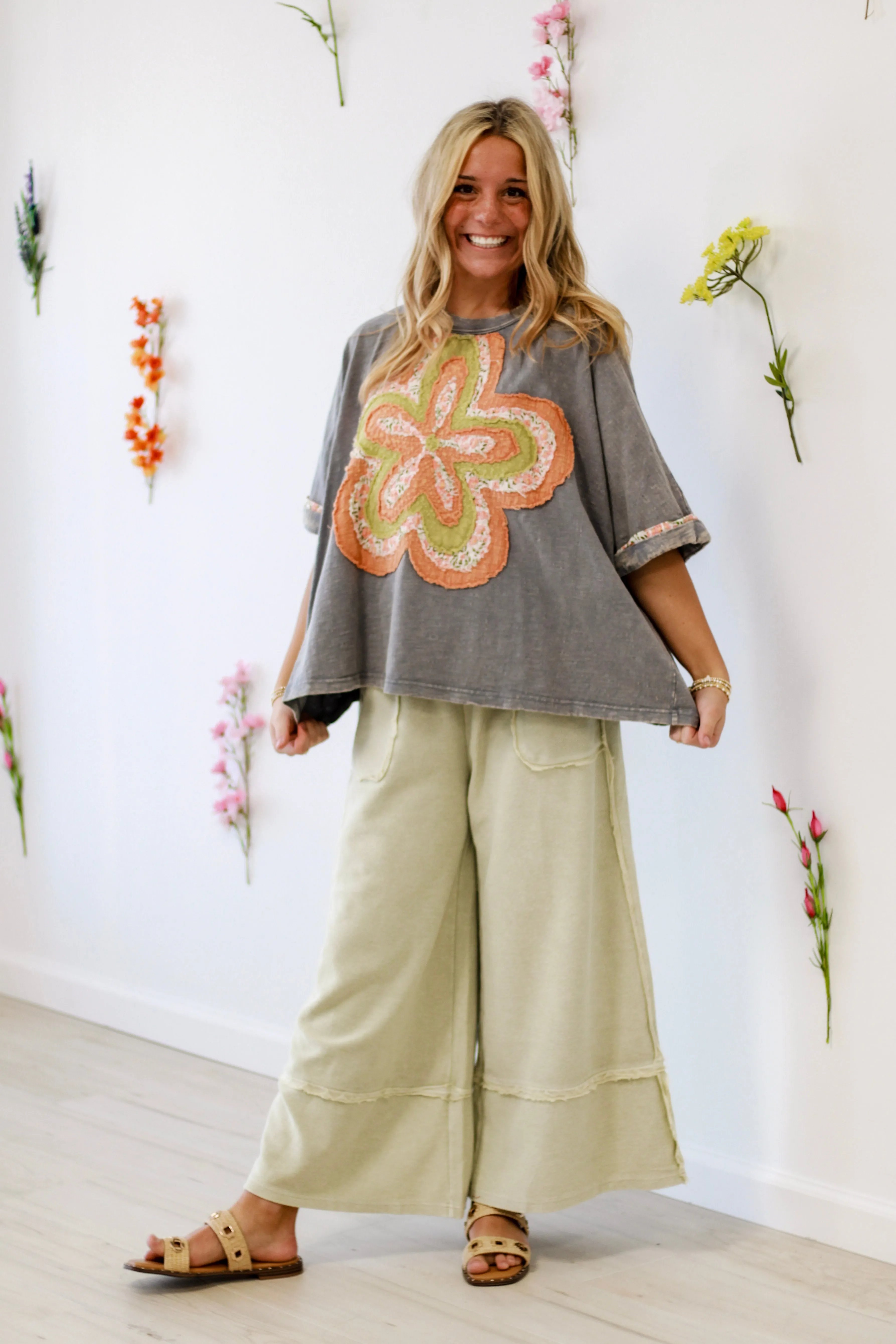 Blooming Personality Top in Slate