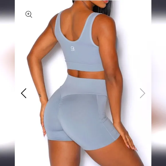 Bombshell Sportswear Figure Scrunch Shorts M NWT