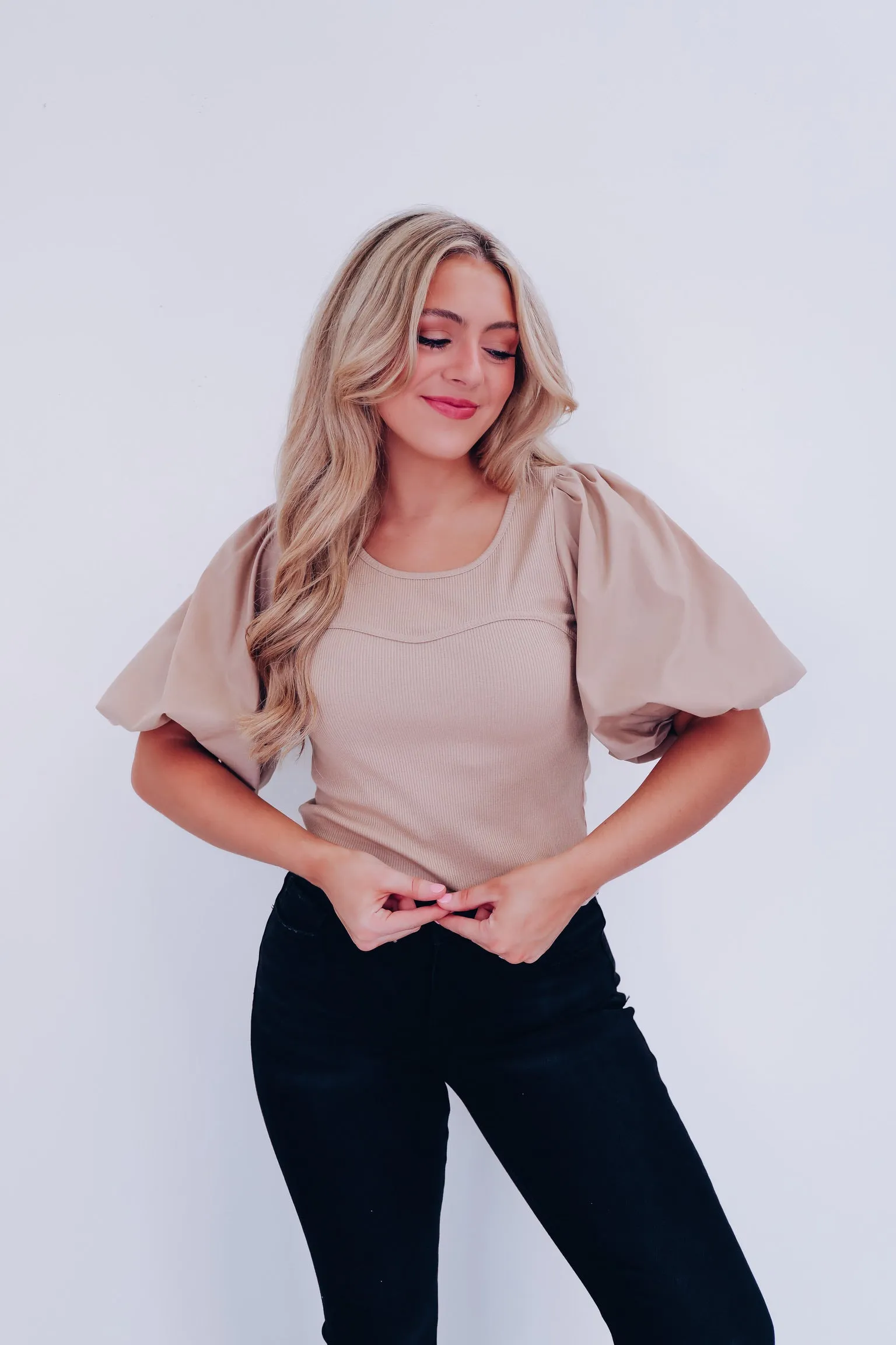 Brielle Bubble Sleeve Crop Top - Beige