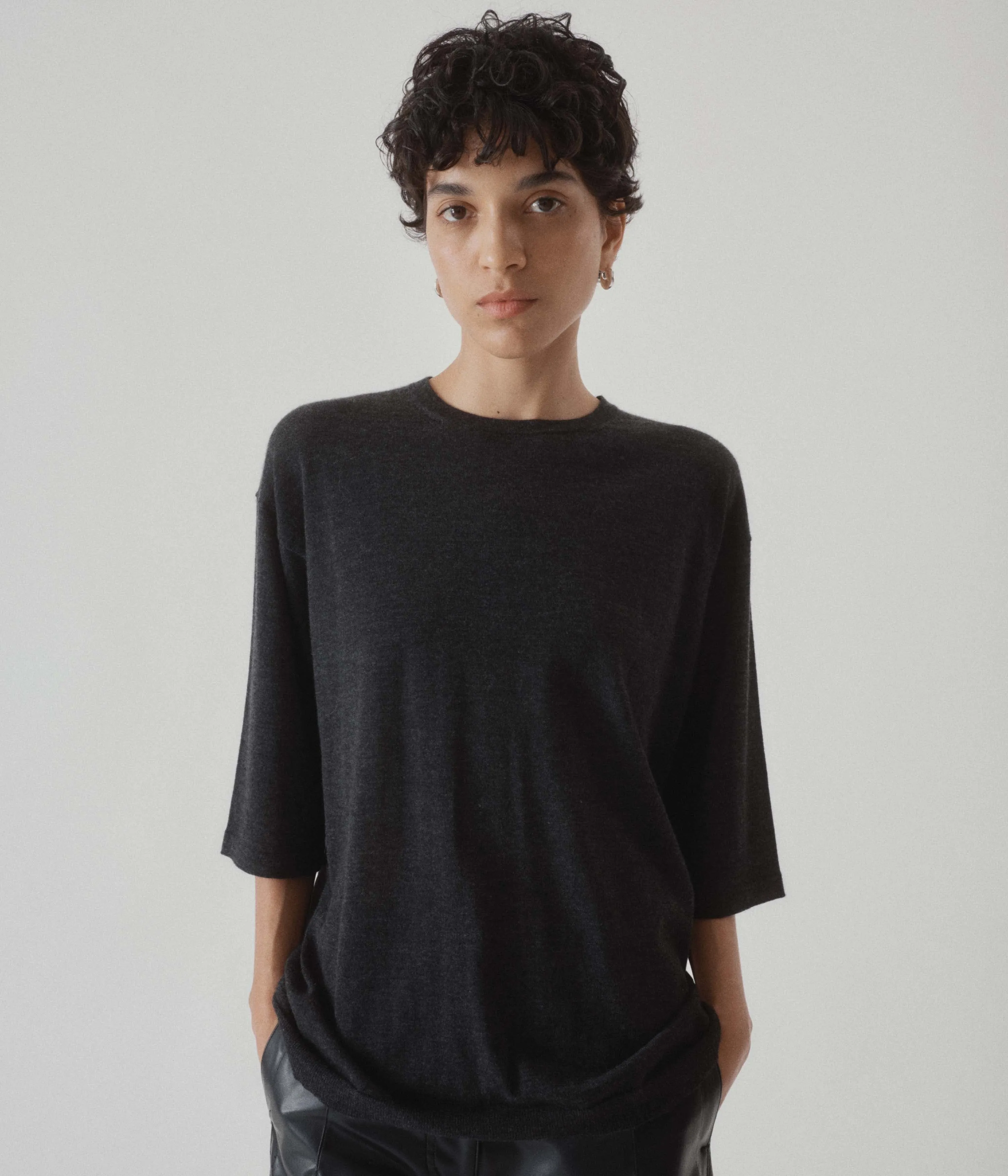 Cashmere Tee in Charcoal