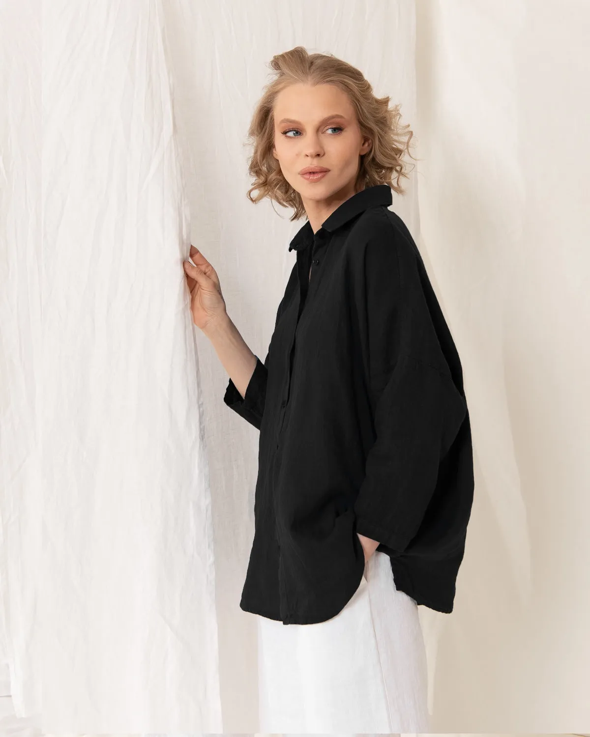 Cathy - Linen Blouse in Black
