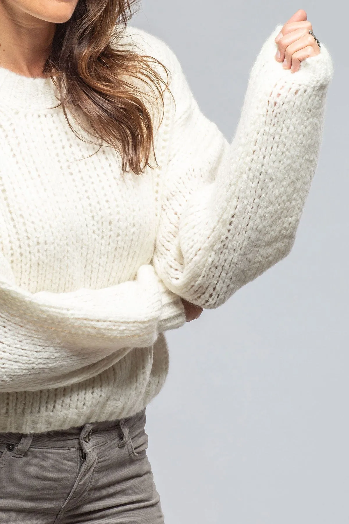 Coquette Cropped Sweater In Off White