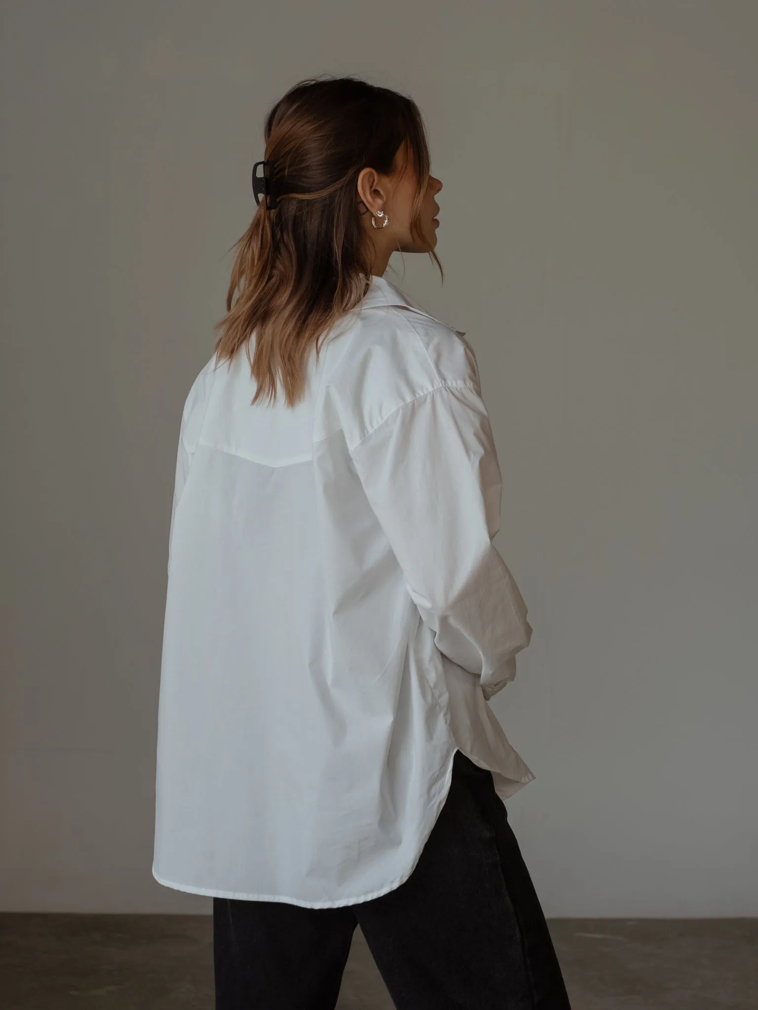COTTON MINIMAL SHIRT  - CREAMY