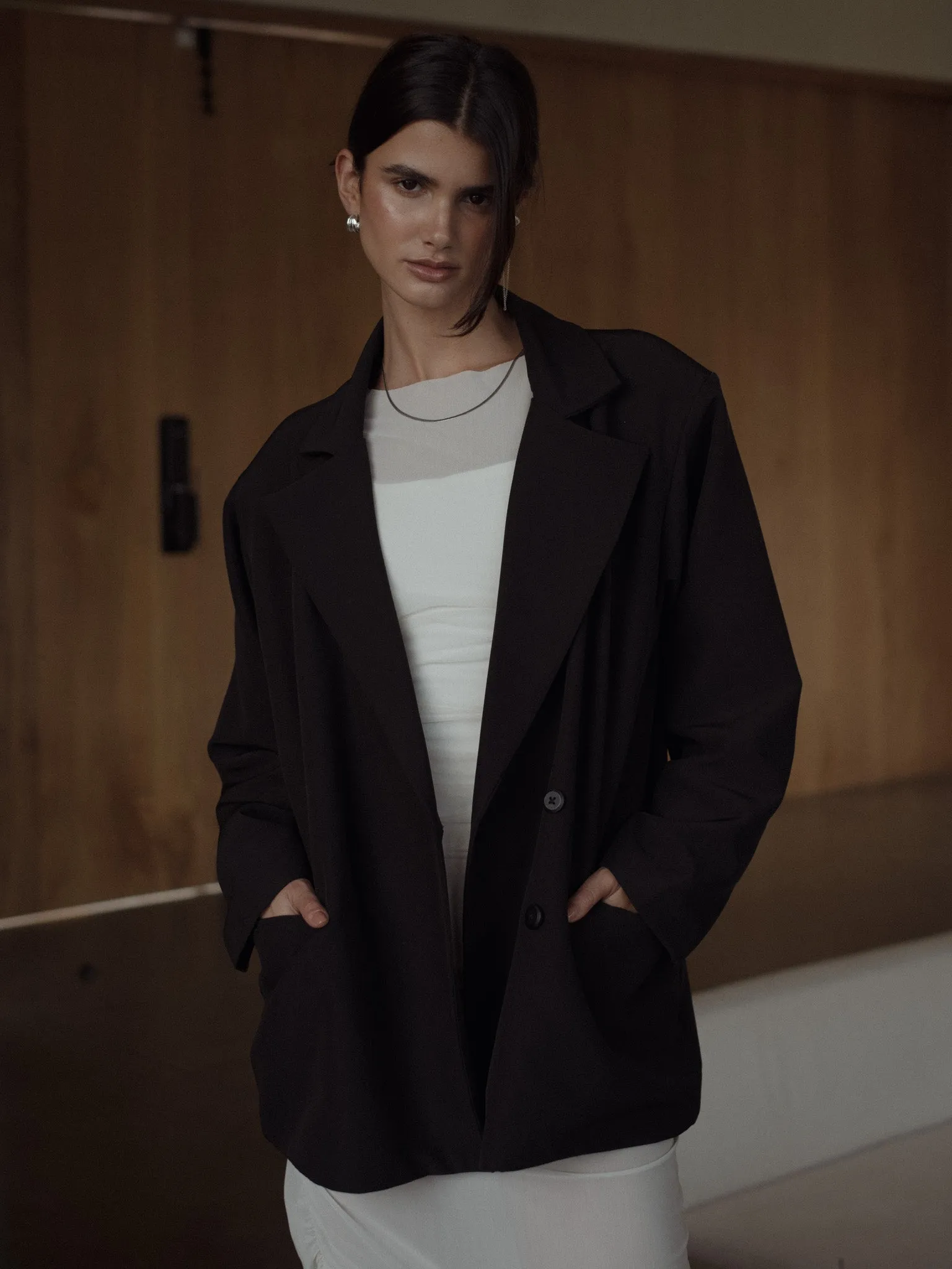 CROSS FRONT BIG BLAZER - BLACK