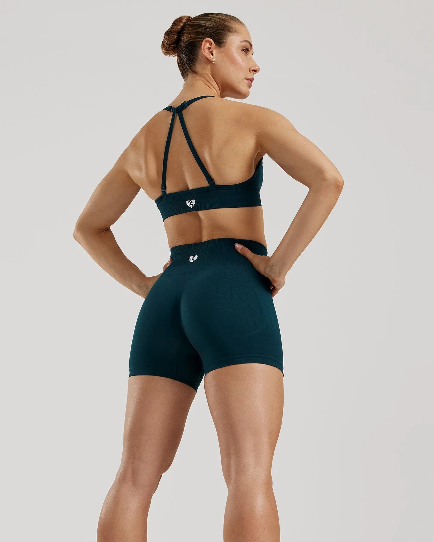 Define 2.0 Seamless Scrunch 4" Shorts | Dark Moss