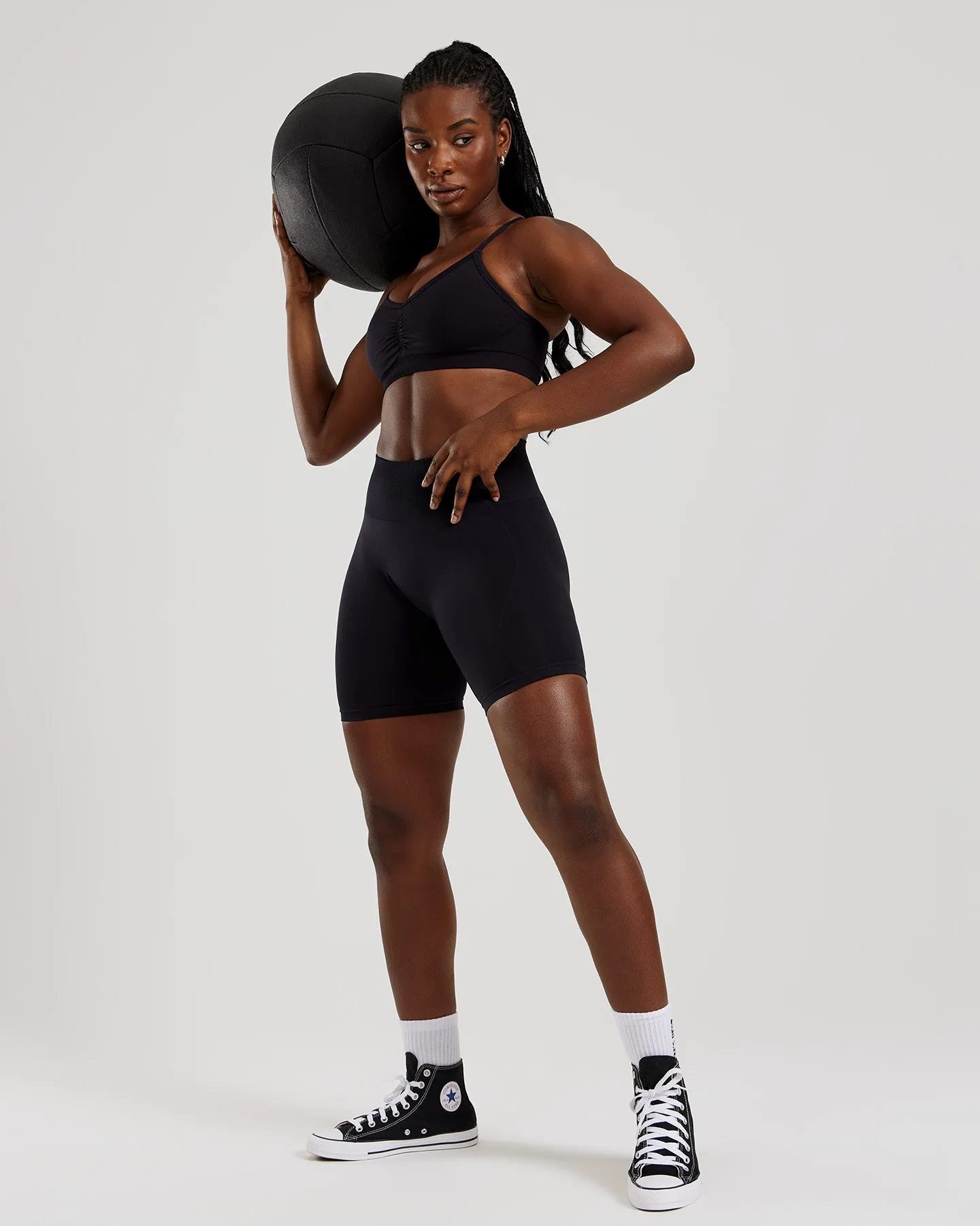 Define 2.0 Seamless Scrunch 6" Shorts | Black