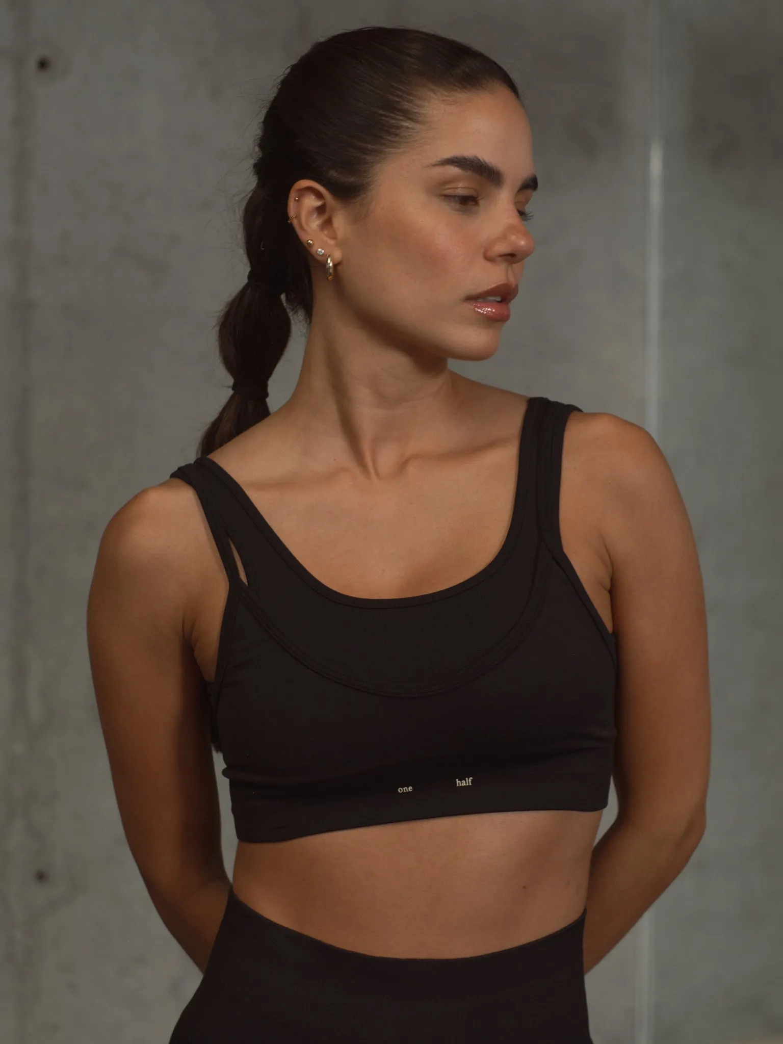 DOUBLE SQUARE SEAMLESS TOP - SHADOW