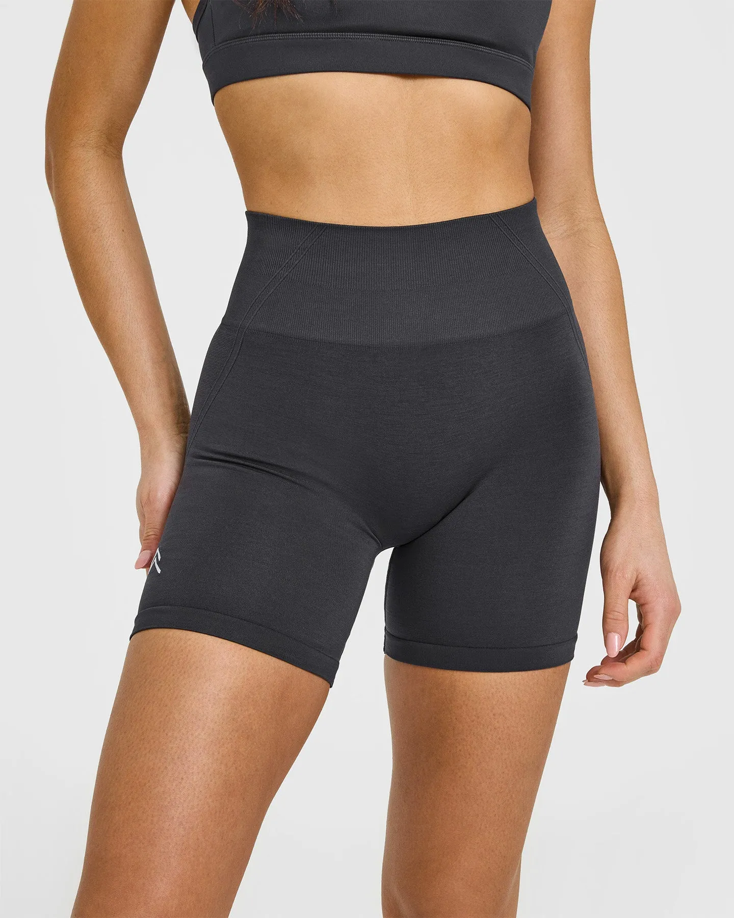 Effortless Seamless Shorts | Coal