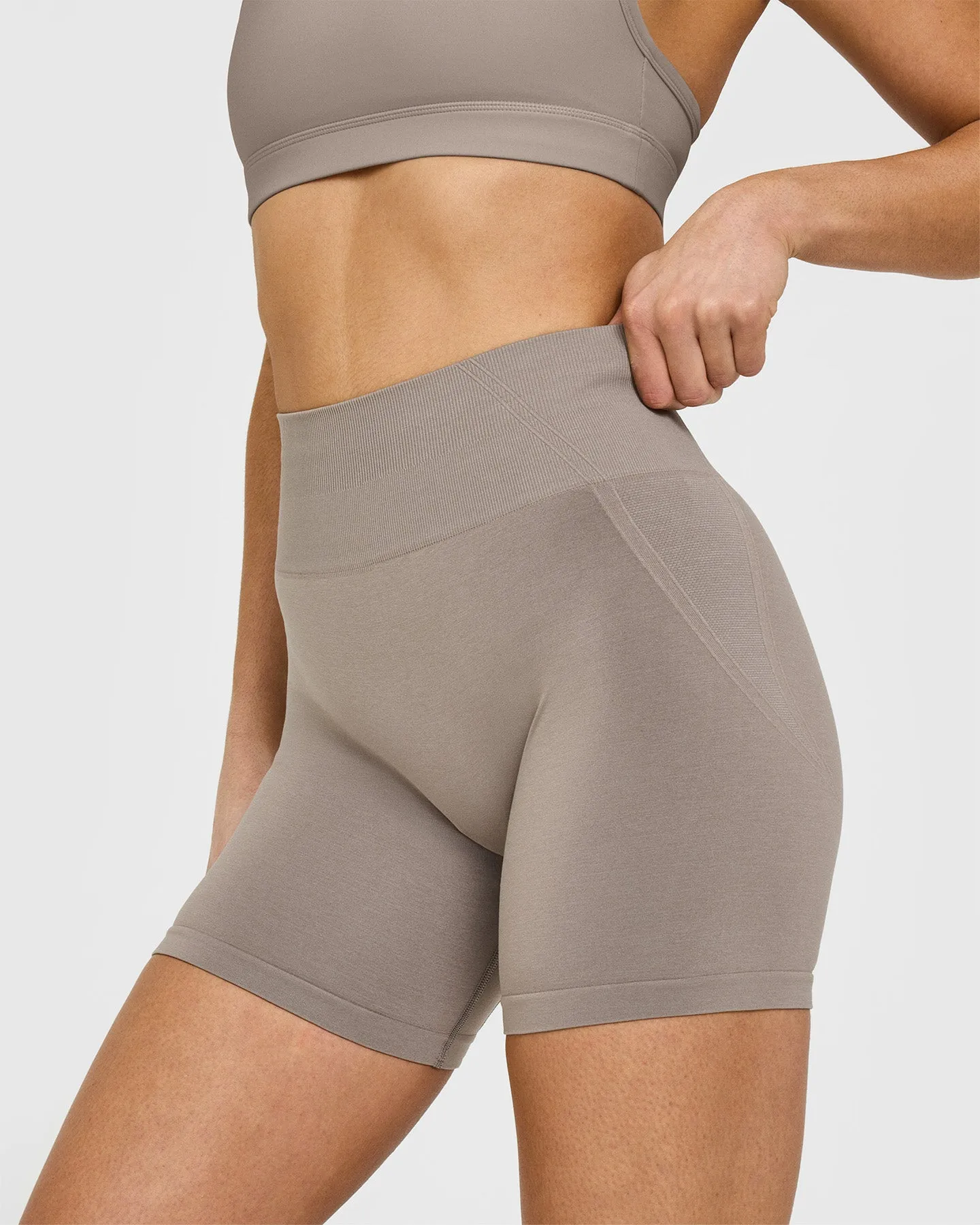 Effortless Seamless Shorts | Minky