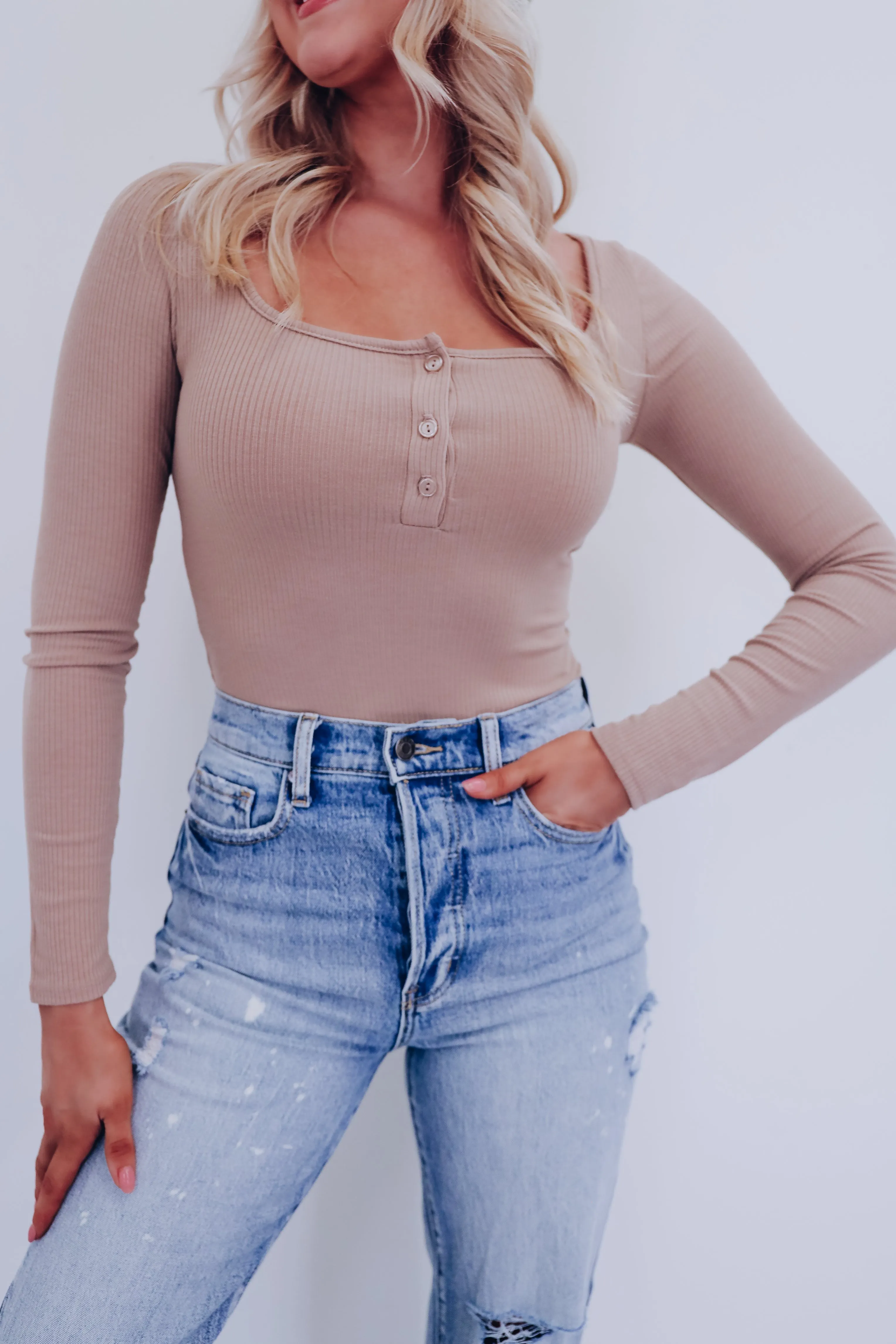 Eli Essential Ribbed Bodysuit - Taupe