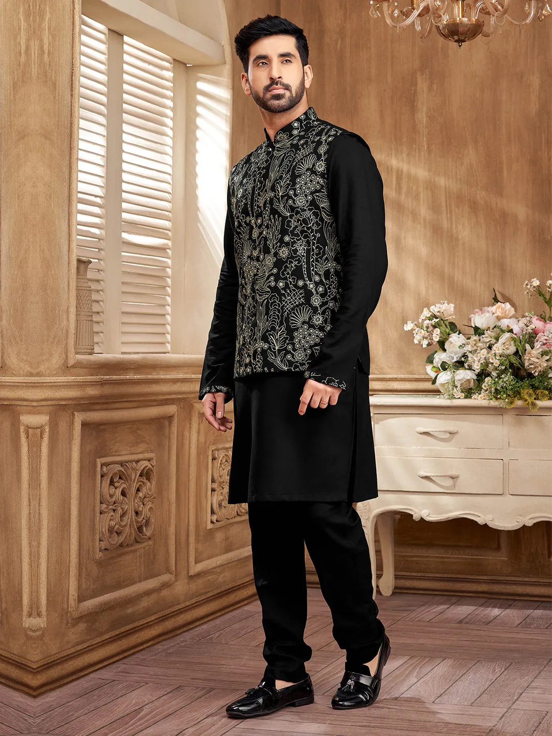 Ethnic Charm  Black Kurta Set with Intricate Embroidery