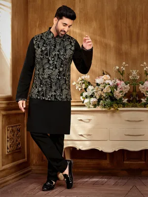 Ethnic Charm  Black Kurta Set with Intricate Embroidery