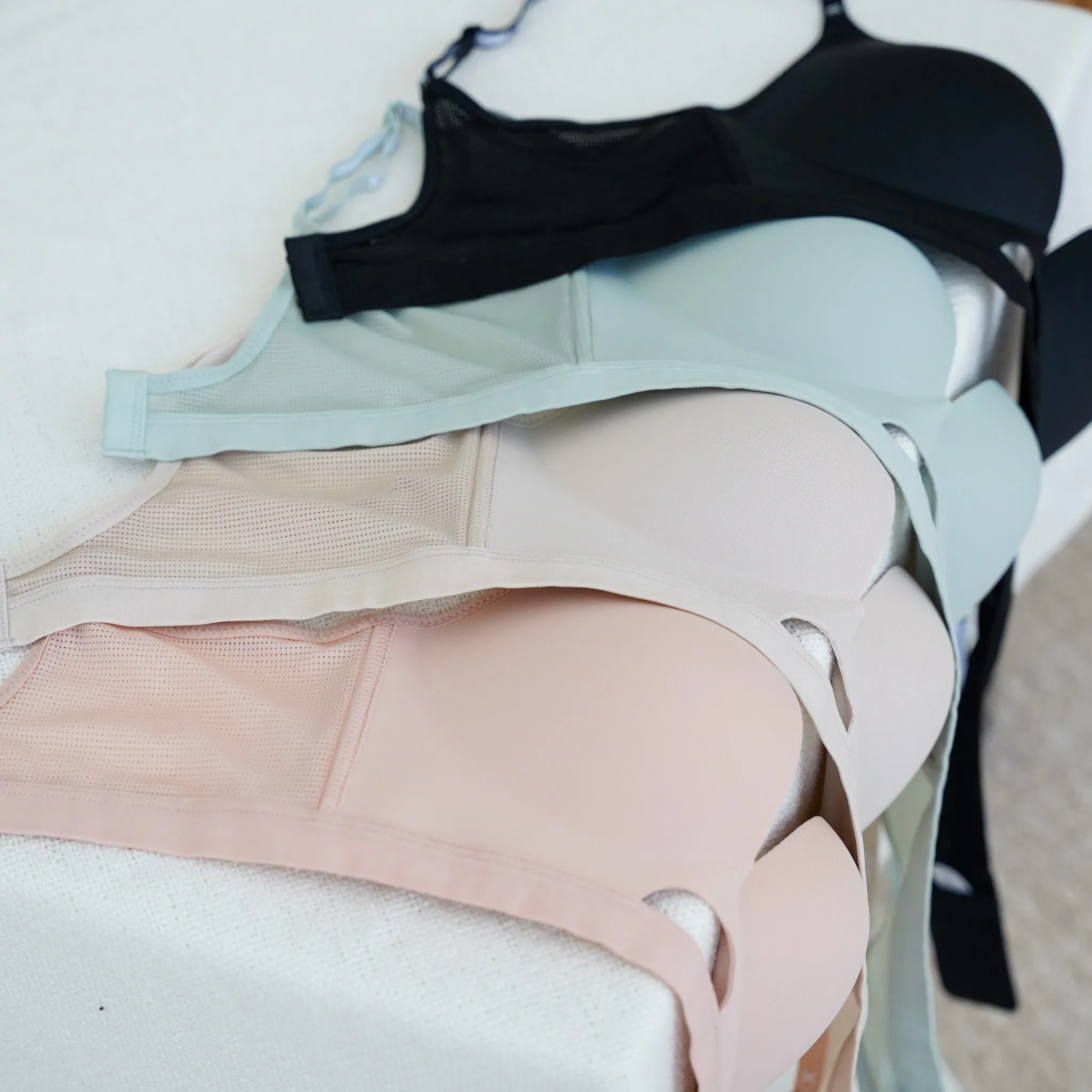 Everyday Hustle V2.0! Soft-Mesh Wireless T-shirt Bra in Black