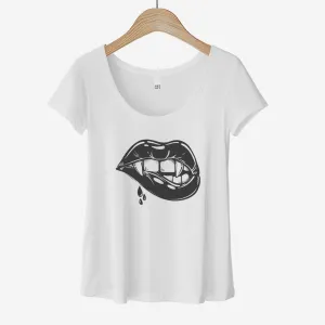 Female Vampire Lips in Black & White - Women’s Flex Scoop Neck Tee