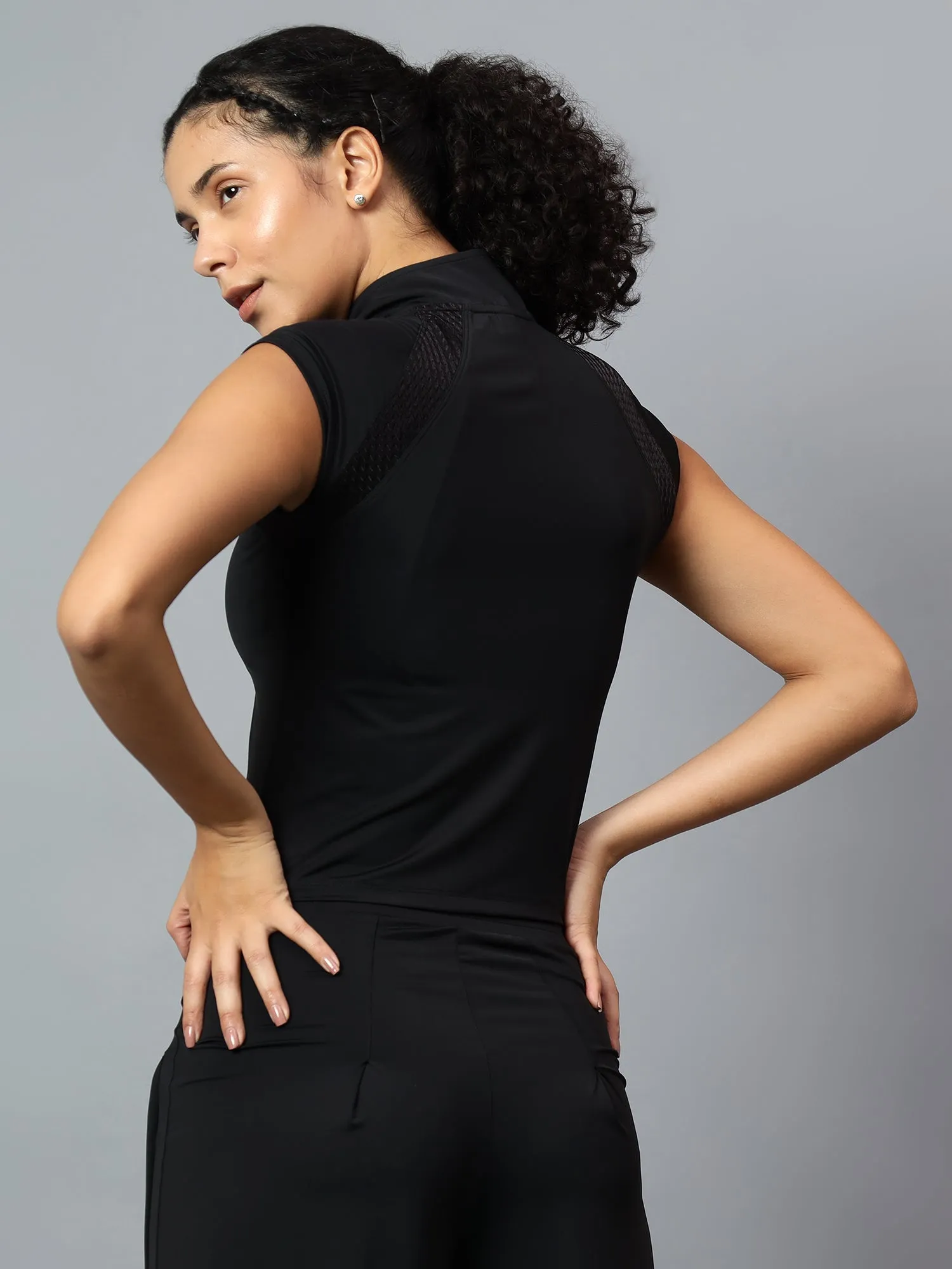 Fitkin Women's Black Front Open Front Zip Tshirt