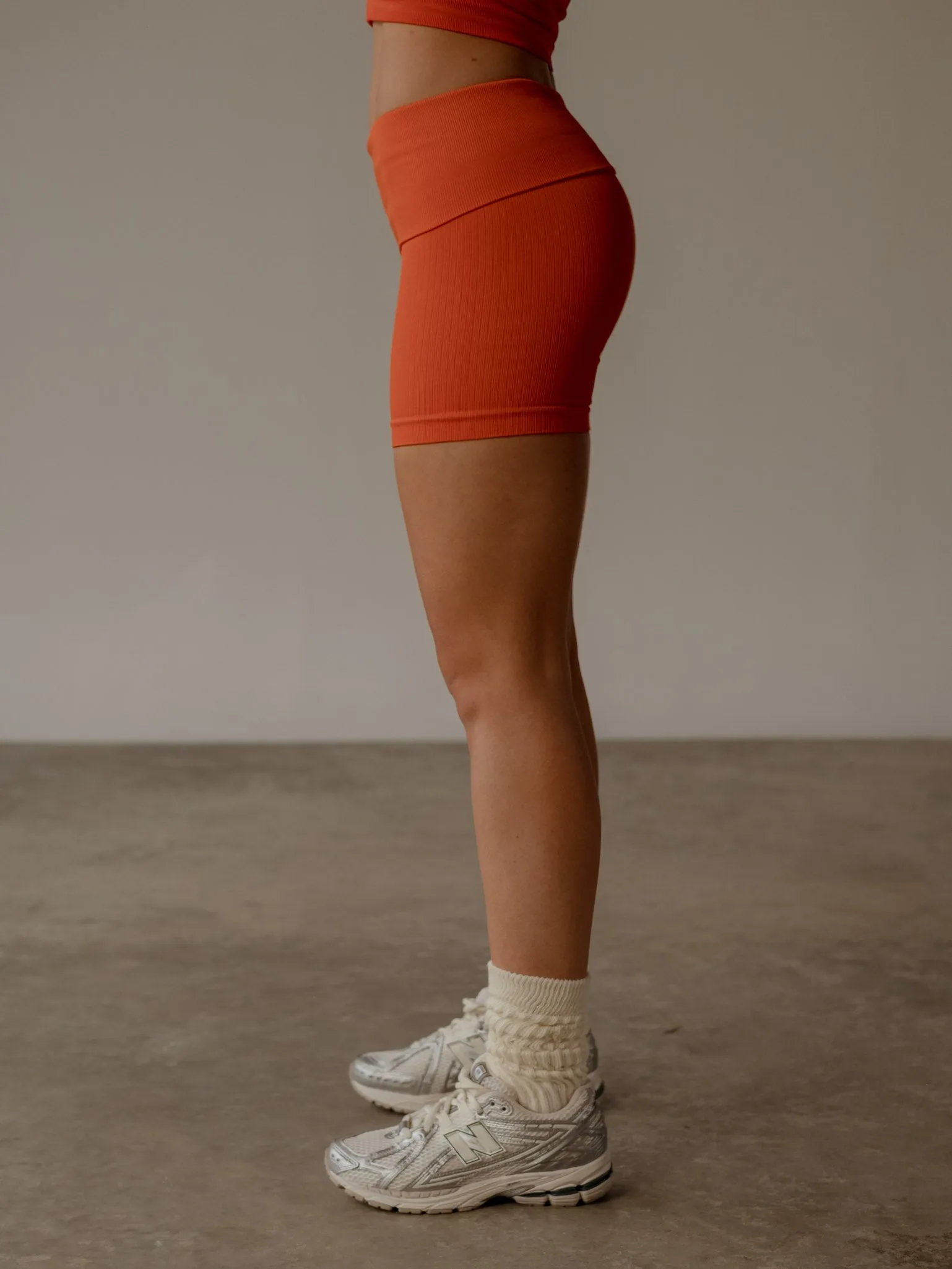 FLEX SEAMLESS SHORT - BRIGHT ORANGE