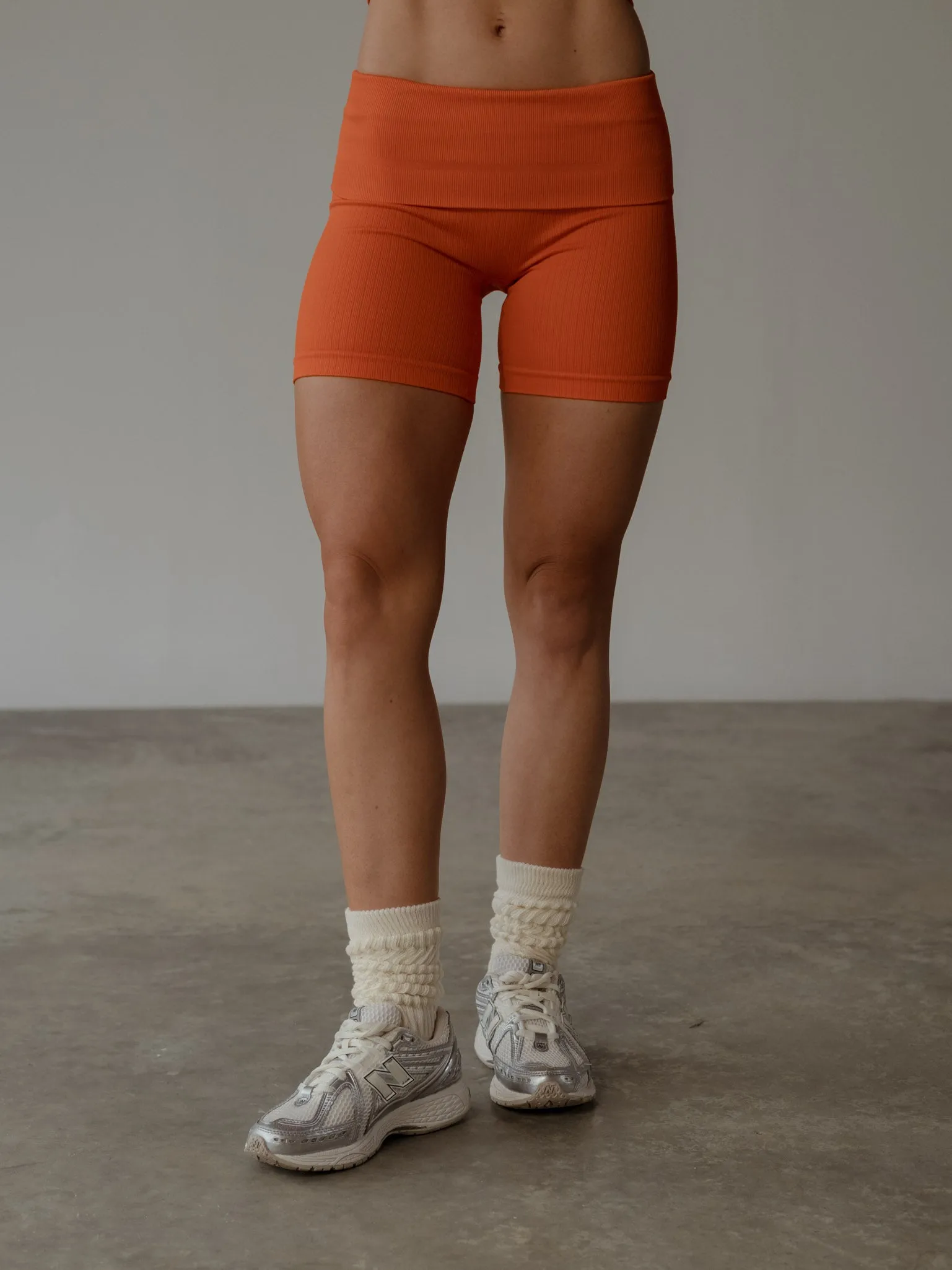 FLEX SEAMLESS SHORT - BRIGHT ORANGE