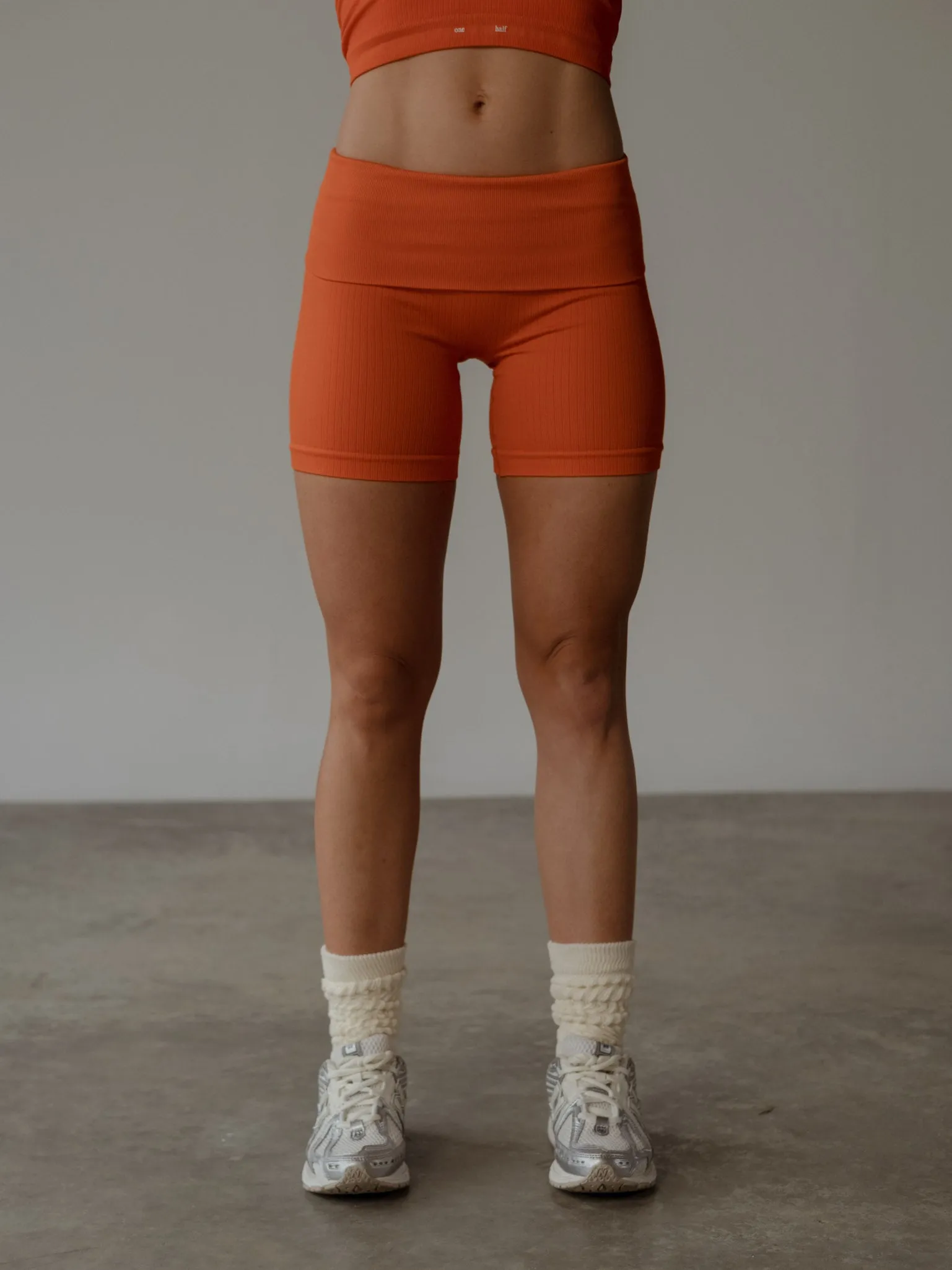 FLEX SEAMLESS SHORT - BRIGHT ORANGE