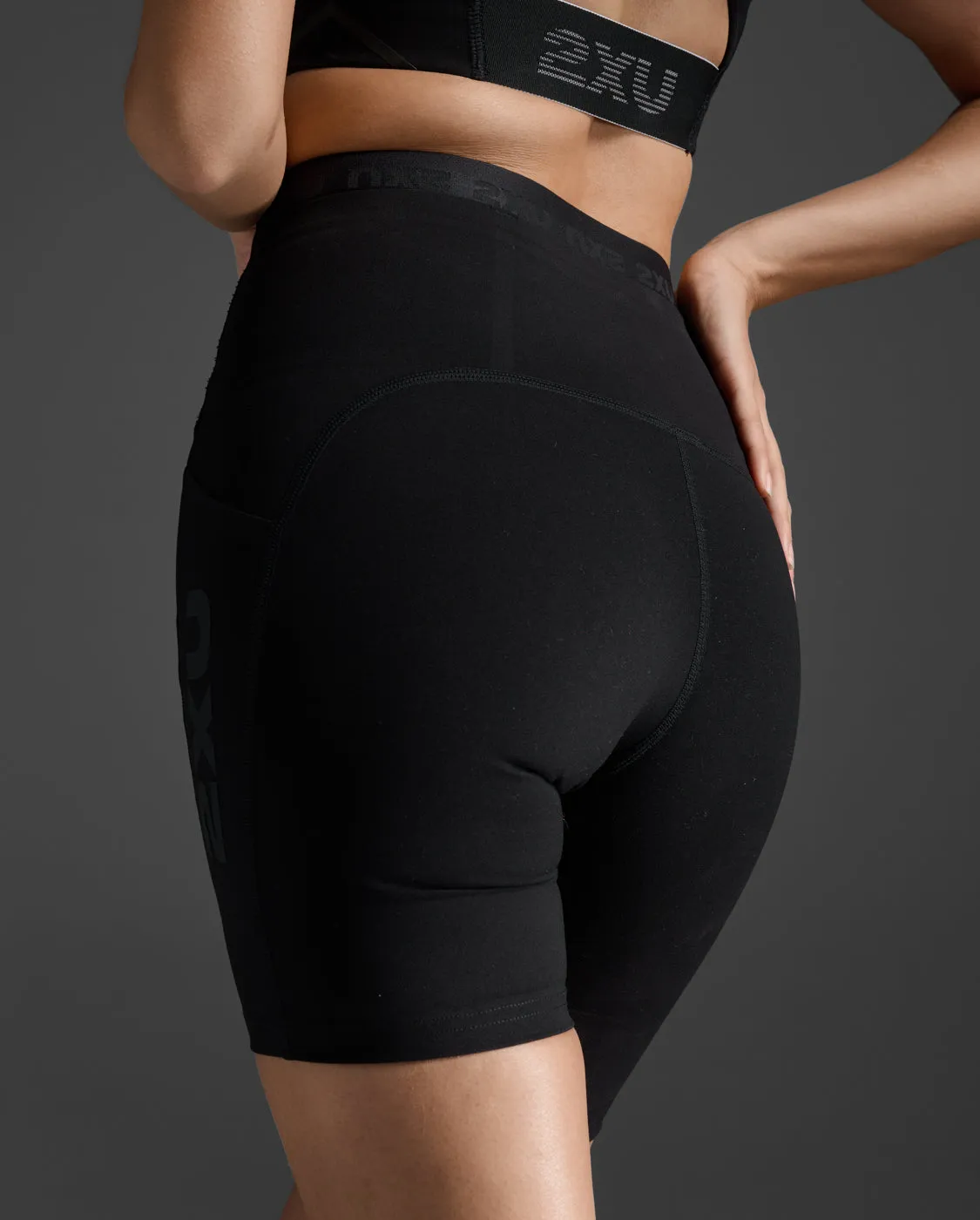 Form Stash Hi-Rise 6" Bike Short with Pockets