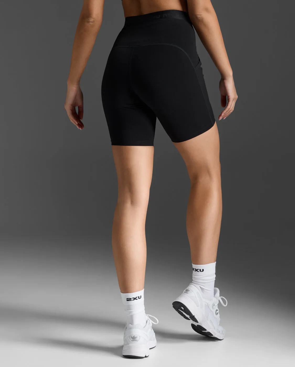 Form Stash Hi-Rise 6" Bike Short with Pockets