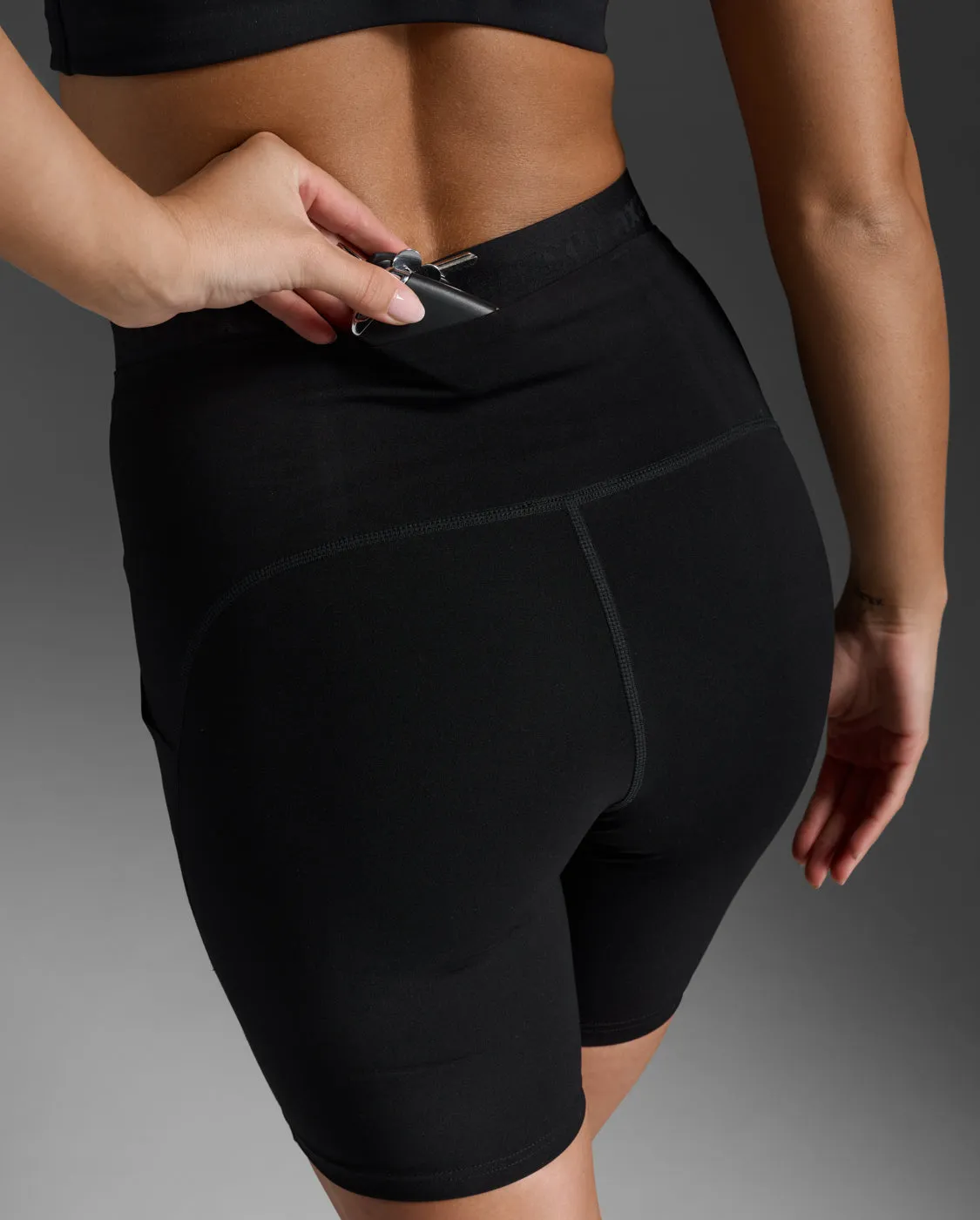 Form Stash Hi-Rise 6" Bike Short with Pockets