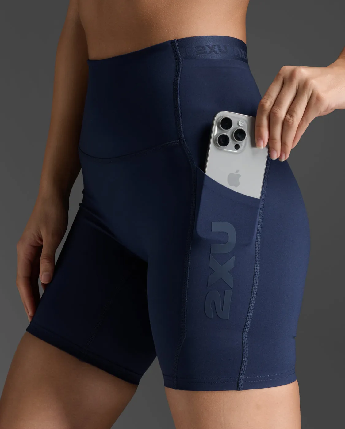 Form Stash Hi-Rise 6" Bike Short with Pockets