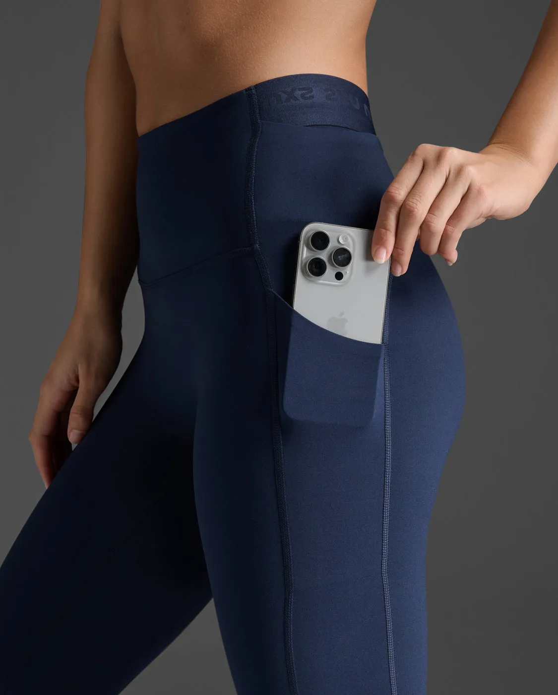 Form Stash Hi-Rise Compression Tights with Pockets