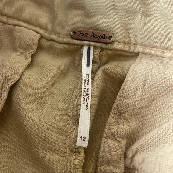 Free People Billie Chino Shorts Almond Milk Khaki Tan Size 12