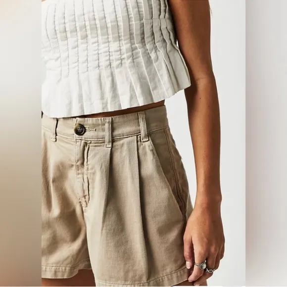 Free People Billie Chino Shorts Almond Milk Khaki Tan Size 12