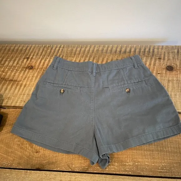 Free people Billie Chino Shorts / size 2  NWOT