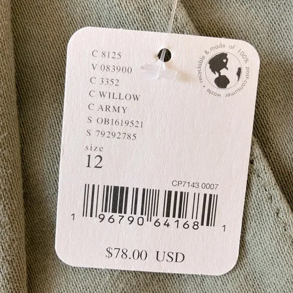 Free People FP NWT Billie Chino Size 12 Shorts in Willow 💚